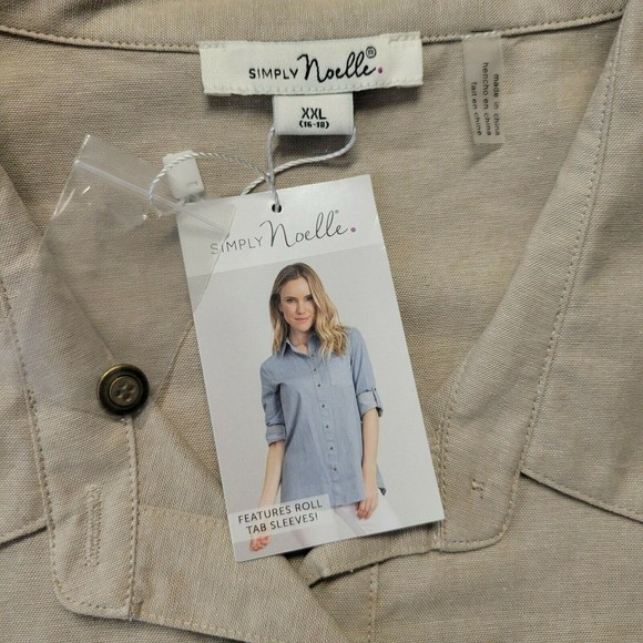 NWT Simply Noelle Women's Blouse Tan Rolled Tap Sleeve Button Down Plus Size XXL - Picture 4 of 12